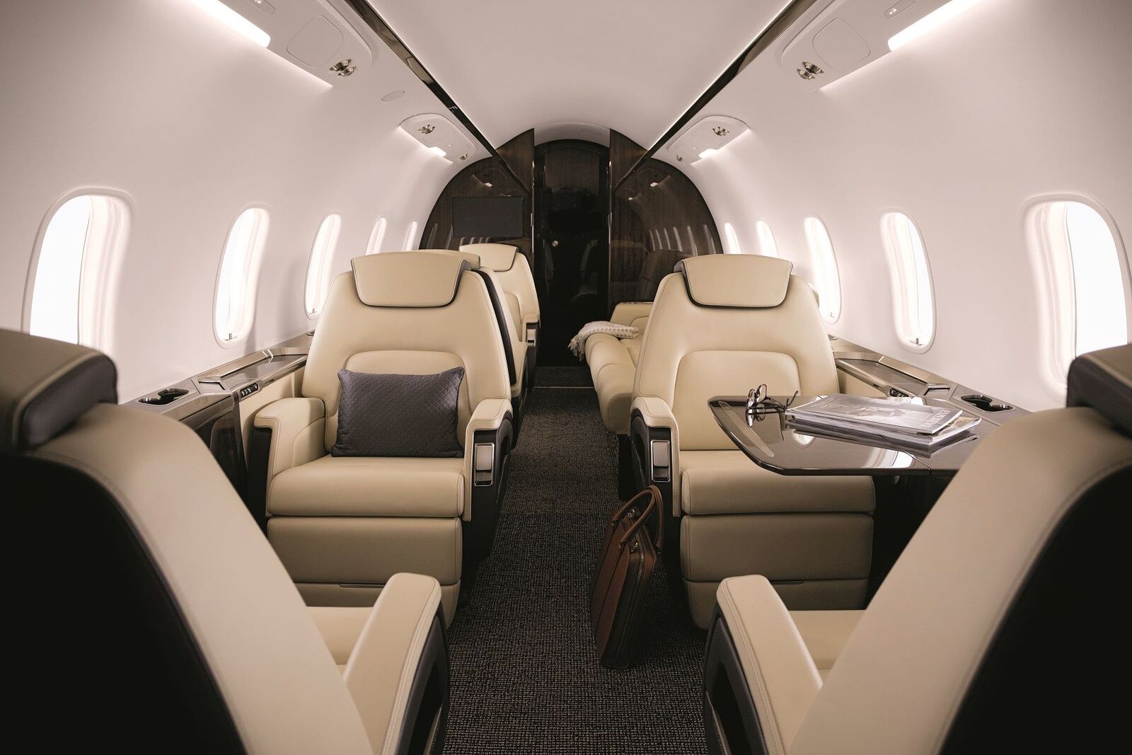Super Midsize Jet interior